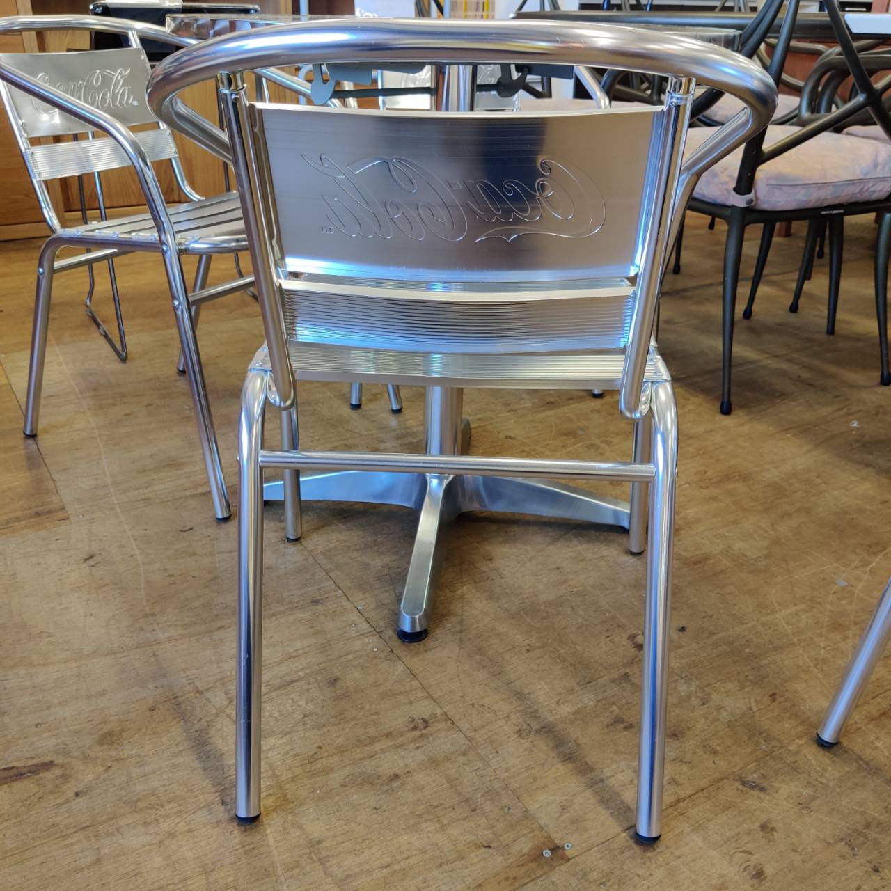 コカ・コーラ テーブル&チェア 販売中！愛品倶楽部柏店 | リサイクル  