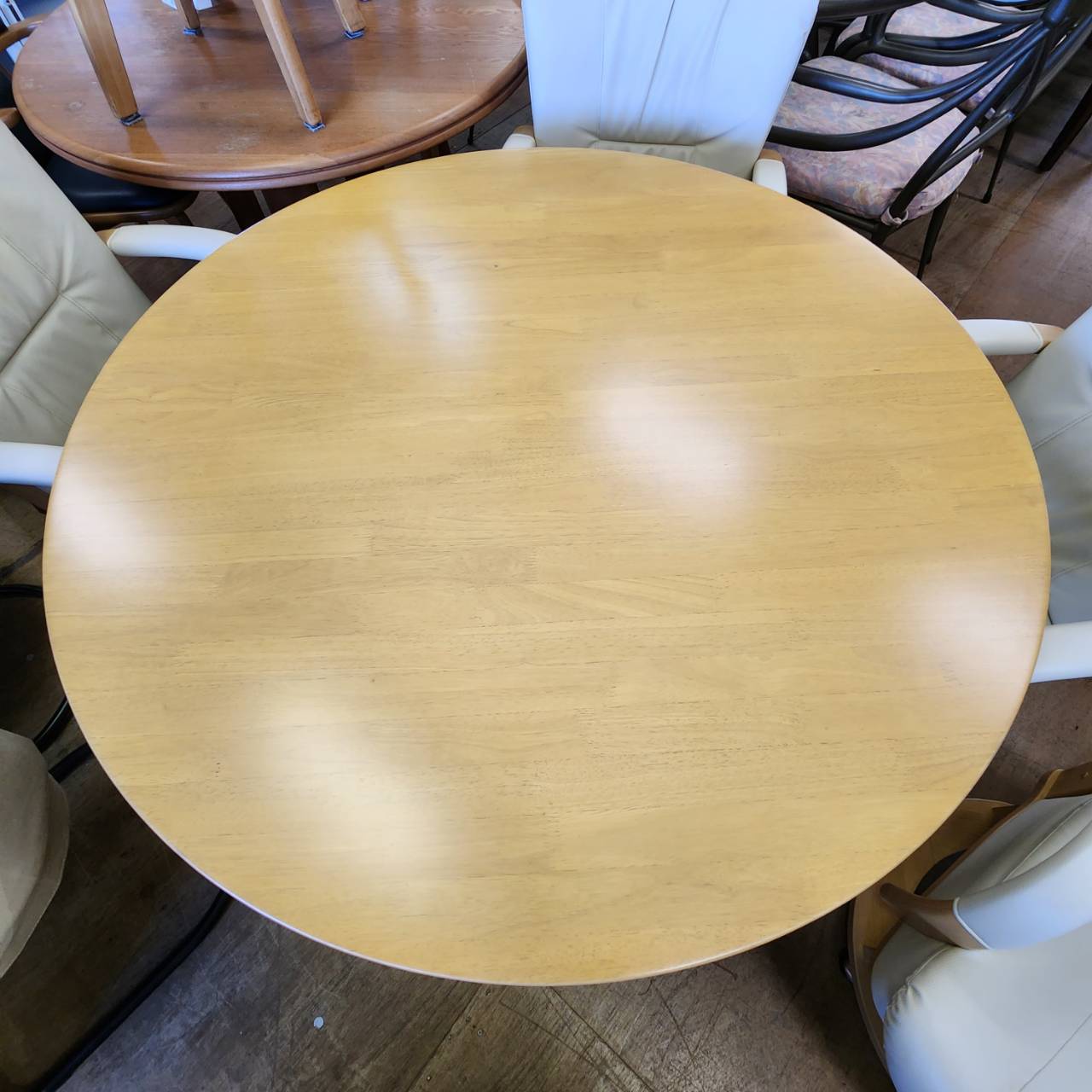 円卓ダイニング5点セット 回転チェア 販売中！愛品倶楽部柏店 