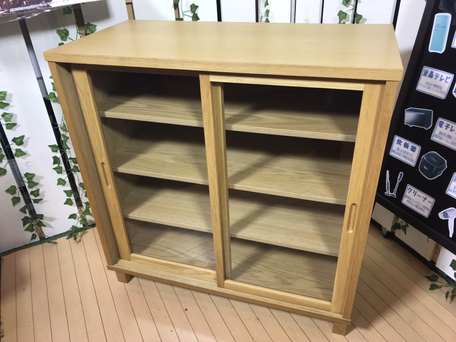 無印良品｜ガラス扉キャビネット｜オーク材買取致しました｜愛品館 