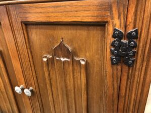 アンティーク調｜2枚扉キャビネット買取致しました｜愛品館八千代店  