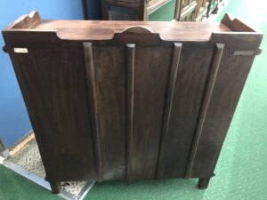 オールドメゾン｜フラップ式2ガラスキャビネット買取致しました｜愛品 