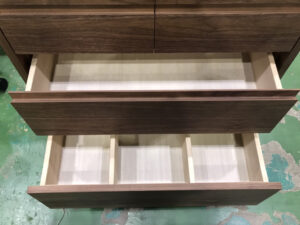 カリモク｜4段チェスト｜限定モデル｜QT2814XR買取致しました｜愛品館 