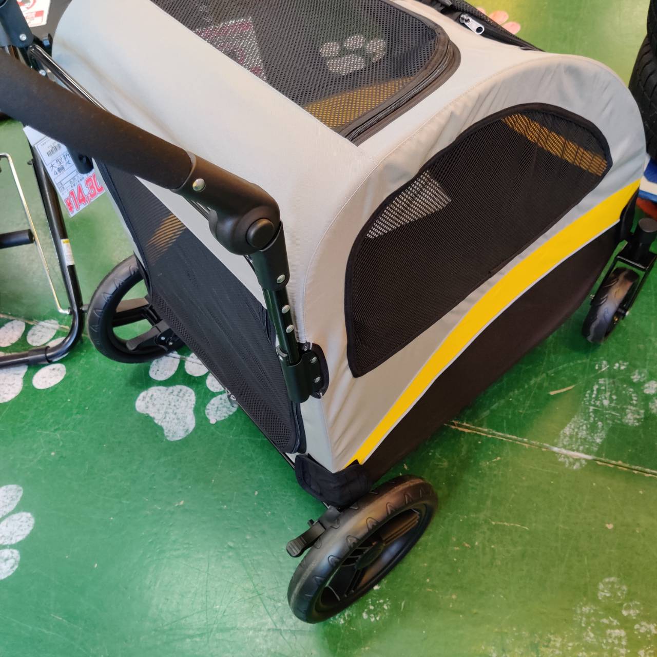 大型折りたたみペットカート 販売中！愛品倶楽部柏店  