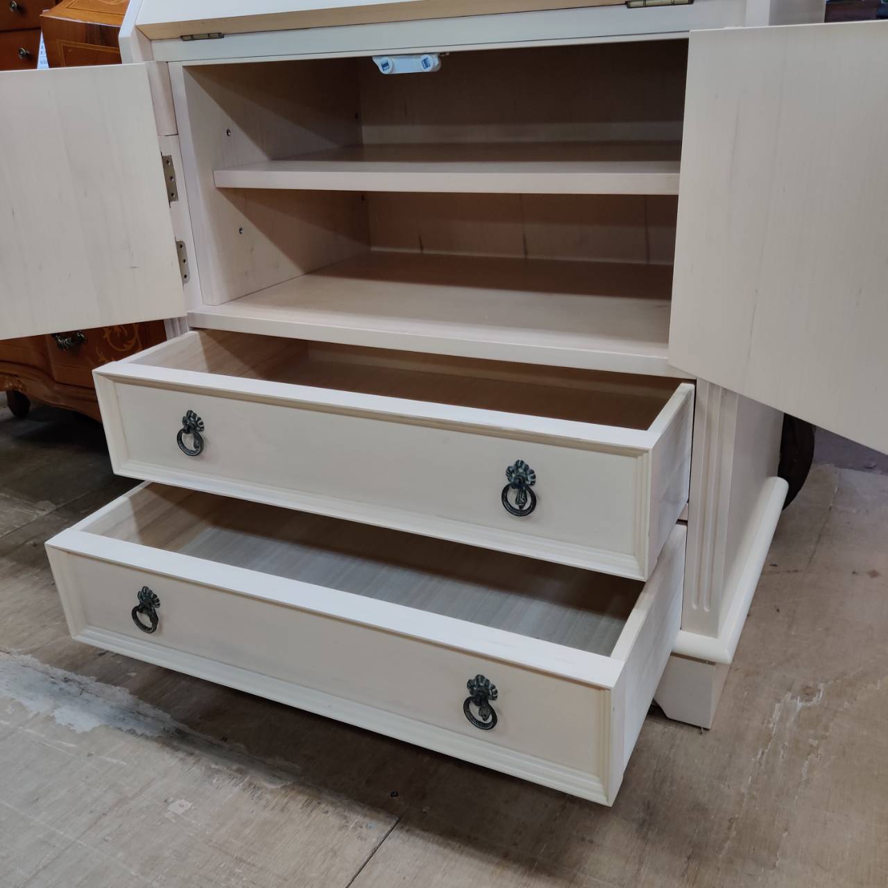 リンホーリン/LYNN HOLLYN AT HOME ライテイングビューロー 販売中！愛  