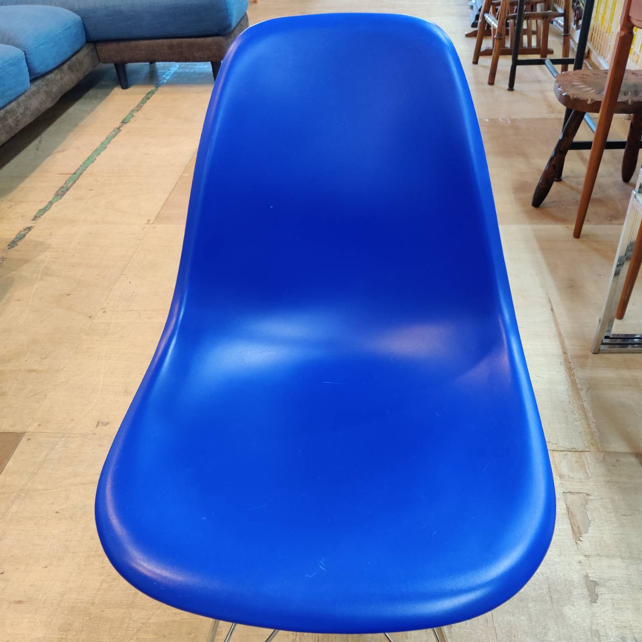 Vitra イームズ サイドシェルチェア エッフェルベース 青 販売中！ 愛 