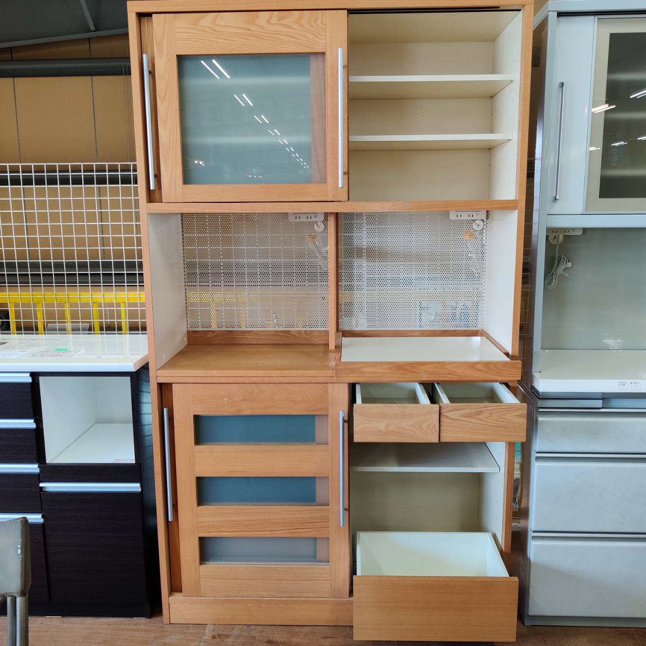 モリタインテリア 4枚スライド扉キッチンボード 販売中！ 愛品倶楽部柏  