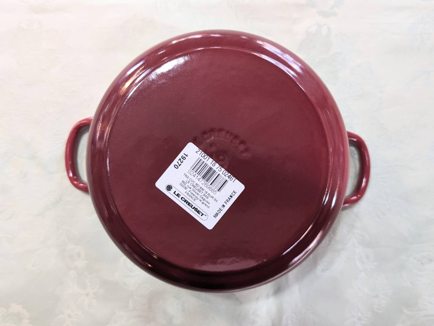 Le Creuset ル・クルーゼ ココット・ロンド 18cmを店頭にて販売中です 