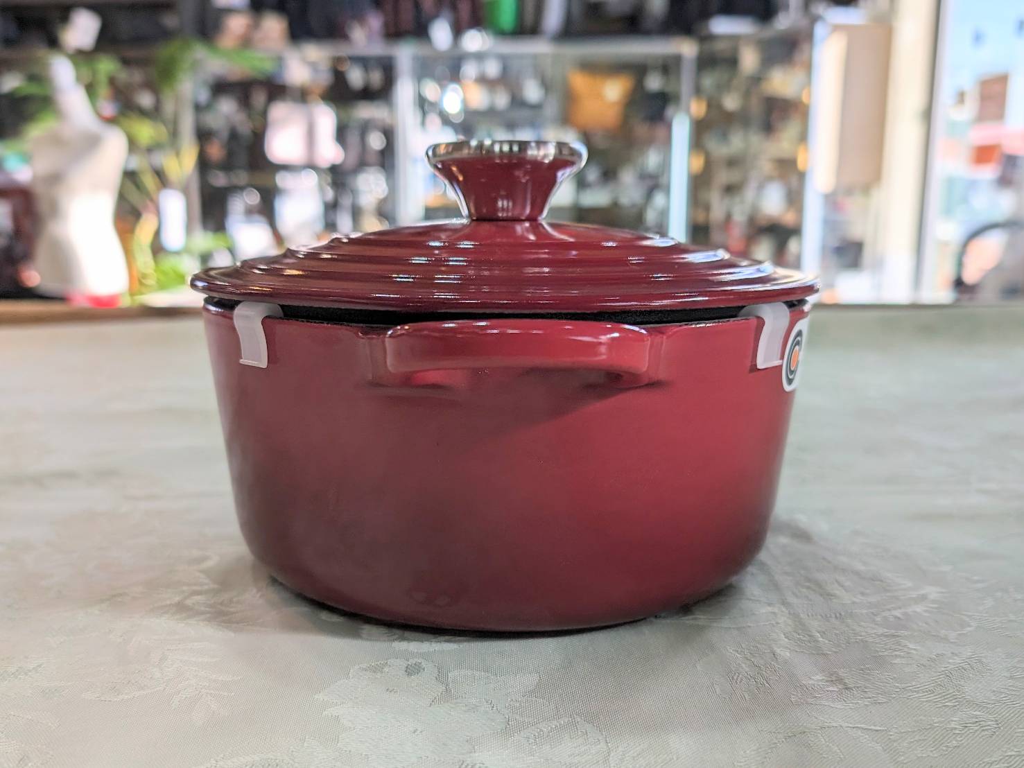 未使用 LE CREUSET ル.クルーゼ ココットロンド COCOTTE RONDE TRADITION 両手鍋 18cm ホーロー鍋 未使用 LE CREUSET ココットロンド 20cm チェリーレッド ル・クルーゼ
