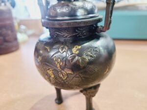 玉型獅子蓋青銅香炉 大峰作買取しました｜愛品館市原店 | リサイクル 