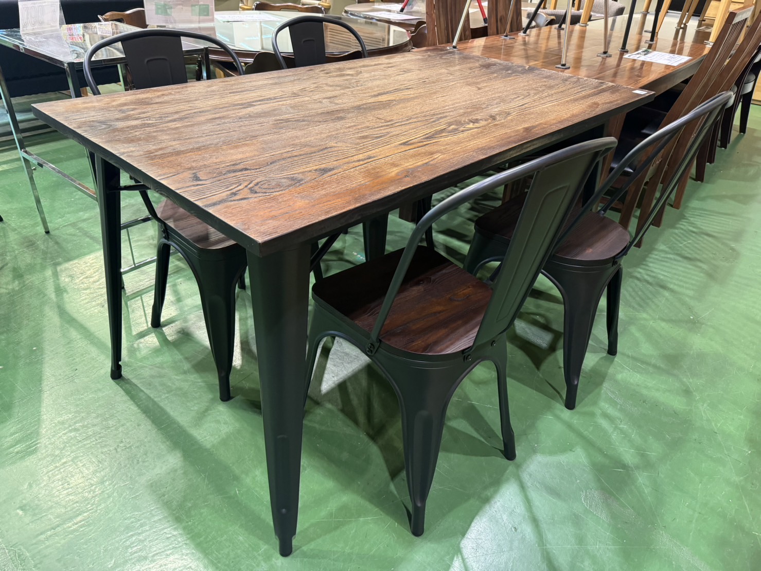 LOWYA｜ダイニング5点セット｜ヴィンテージ調買取致しました｜愛品館  