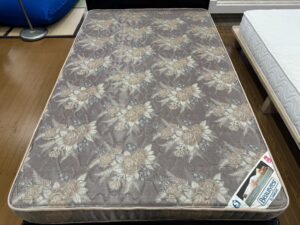 シモンズ｜セミダブルベッド｜ビューティーレスト買取致しました｜愛品 