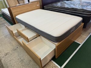 ニトリセミダブルベッドN  