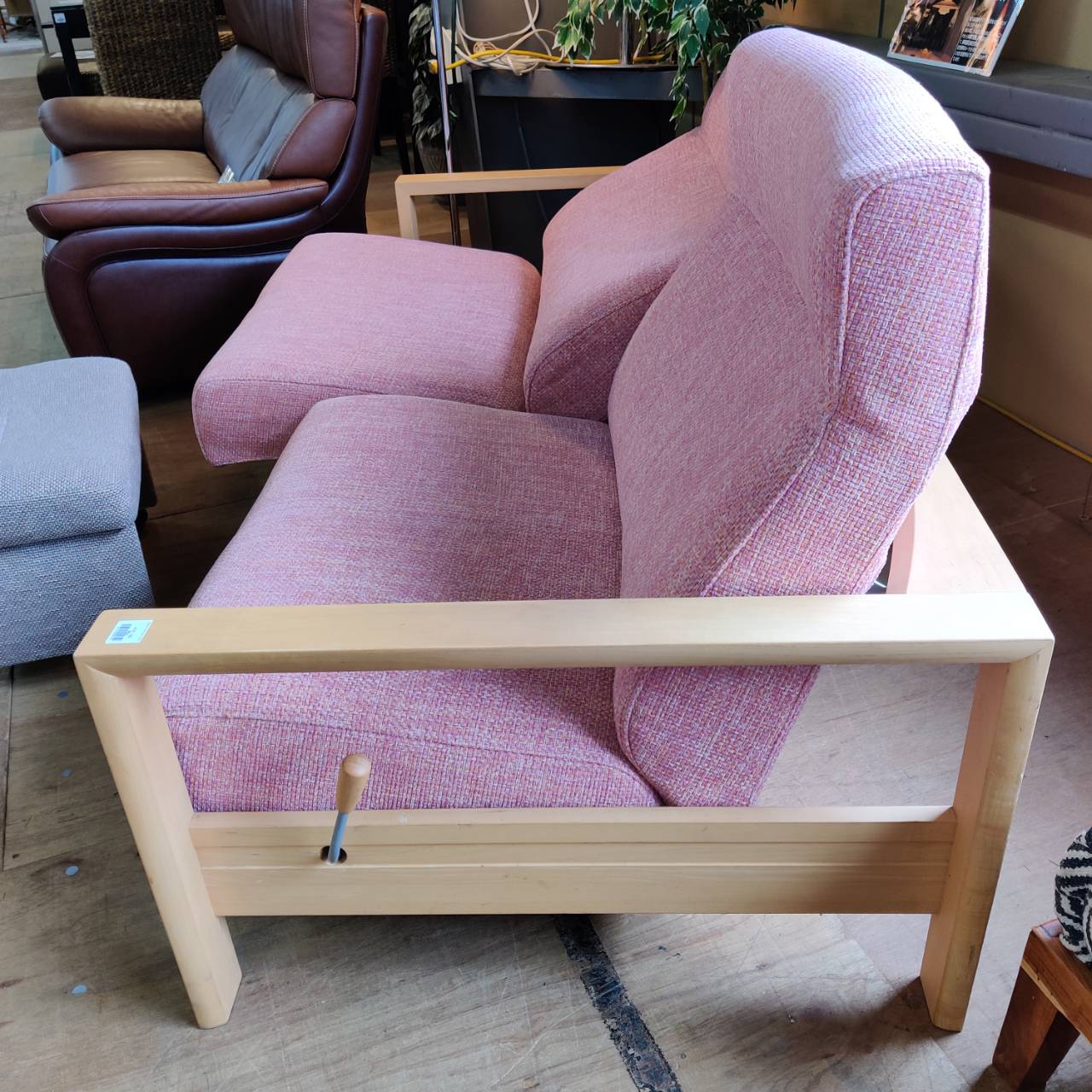 カリモク リクライニングワイドソファ&オットマン WT5162 販売中！ 愛  