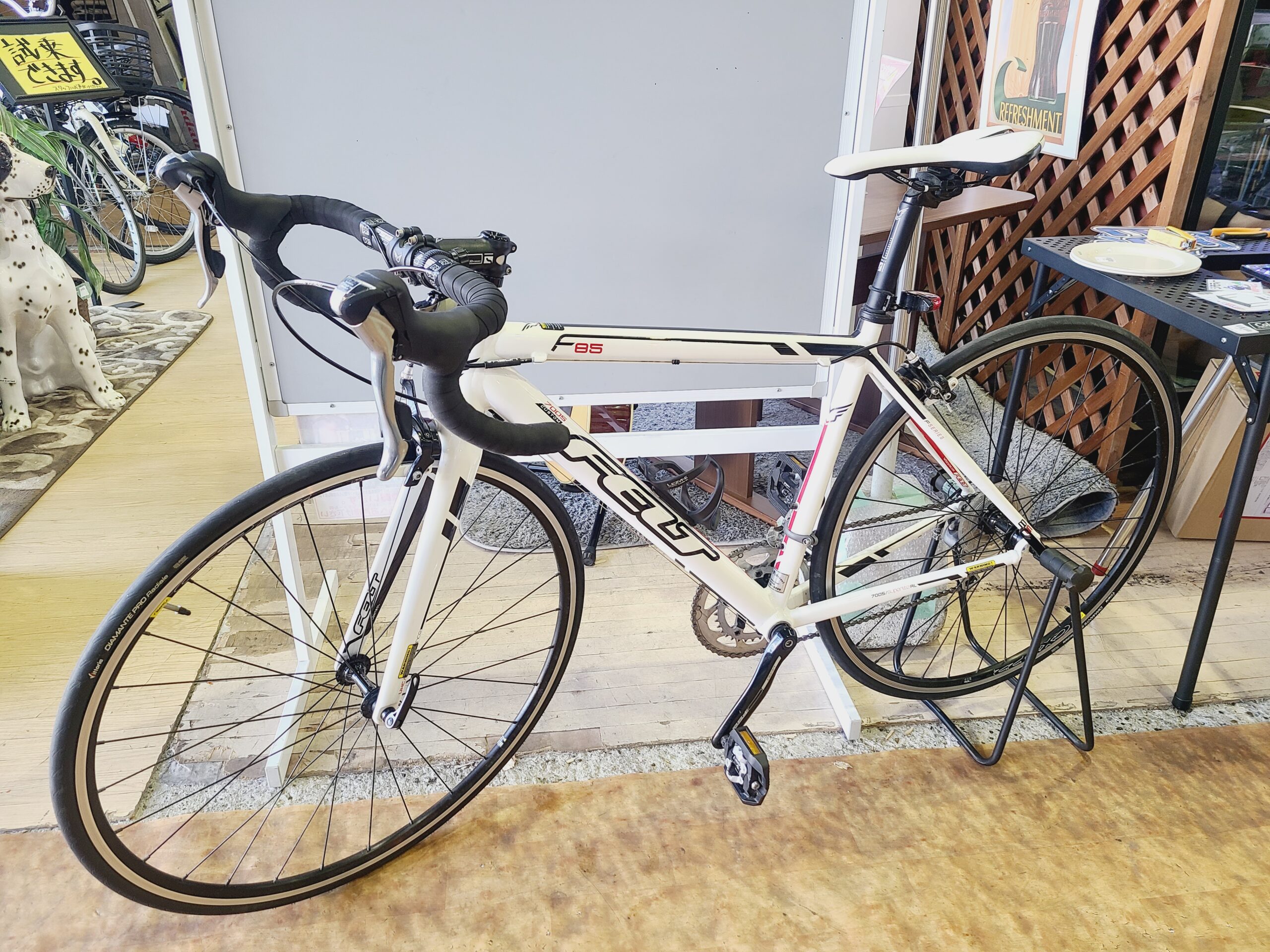 ＦＥＬＴ　ＳＲ８１　７００５アルミ　Ｆフォーク　カーボン　クロス　 ◯ FELT Z85 カーボンフォーク ロードバイク 540mm 10x2段変速 シマノ