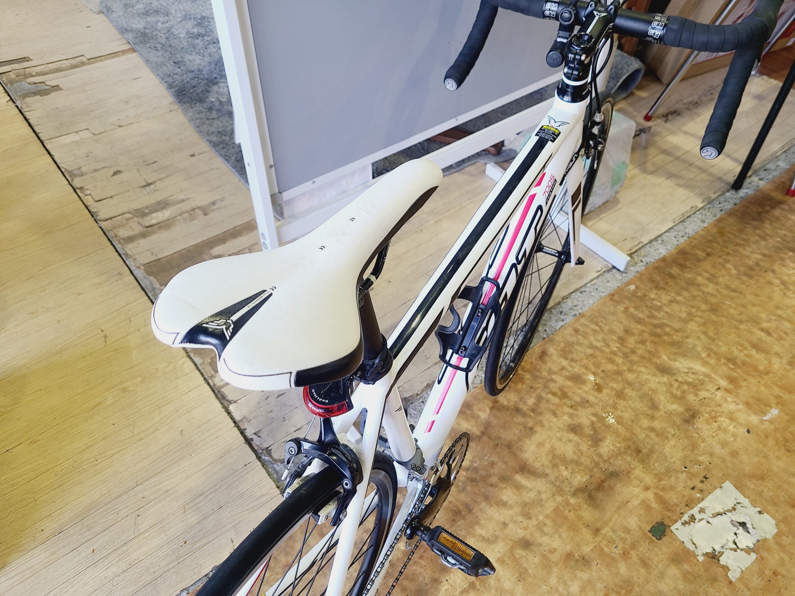 フェルトF857005CUSTOMロードバイク買取｜愛品館市原店 | リサイクル 