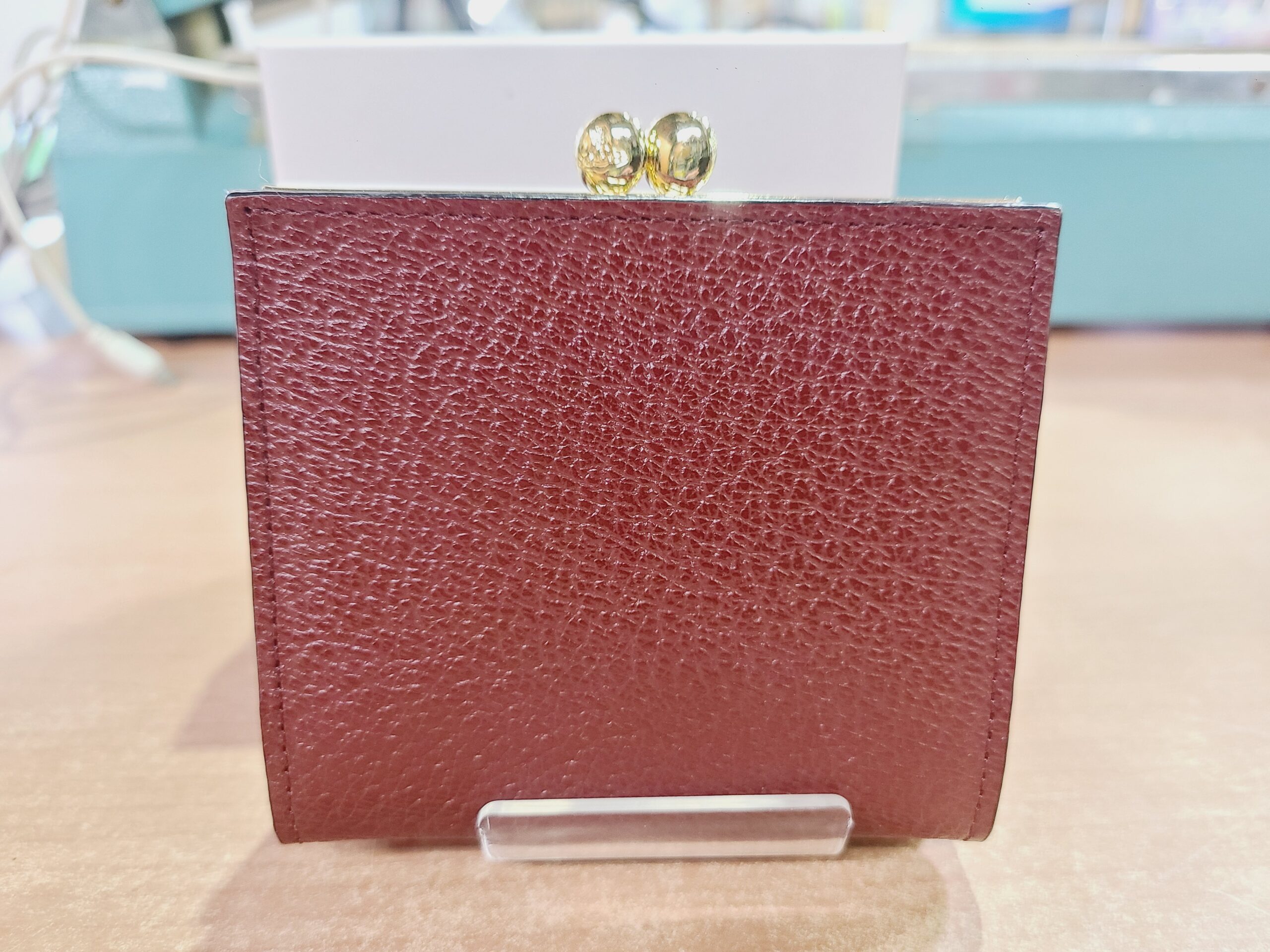 ヴィヴィアン ウエストウッド二つ折りがま口ミニ財布買取｜愛品