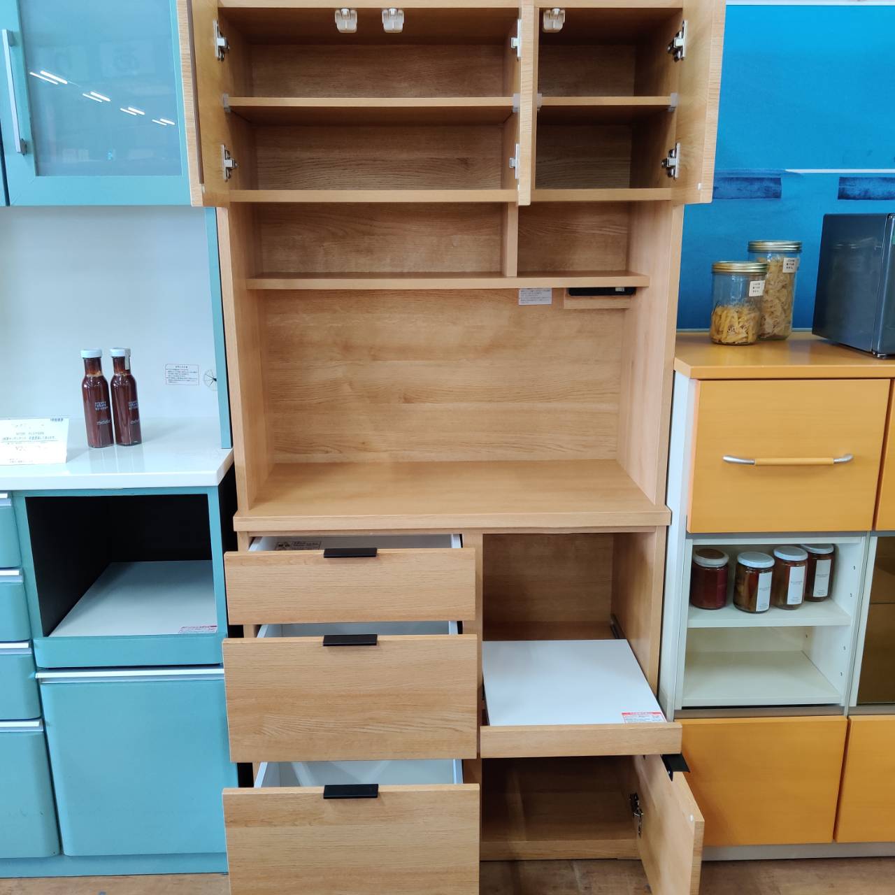 白川家具 3枚扉食器棚【トレファク 川越店】