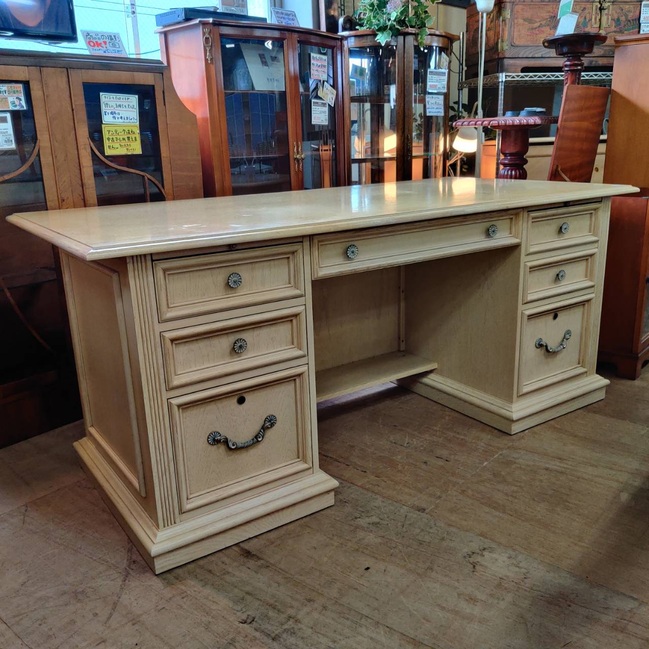 stanley 大型木製デスク USA家具 ホワイトペイント 販売中！ 愛品  