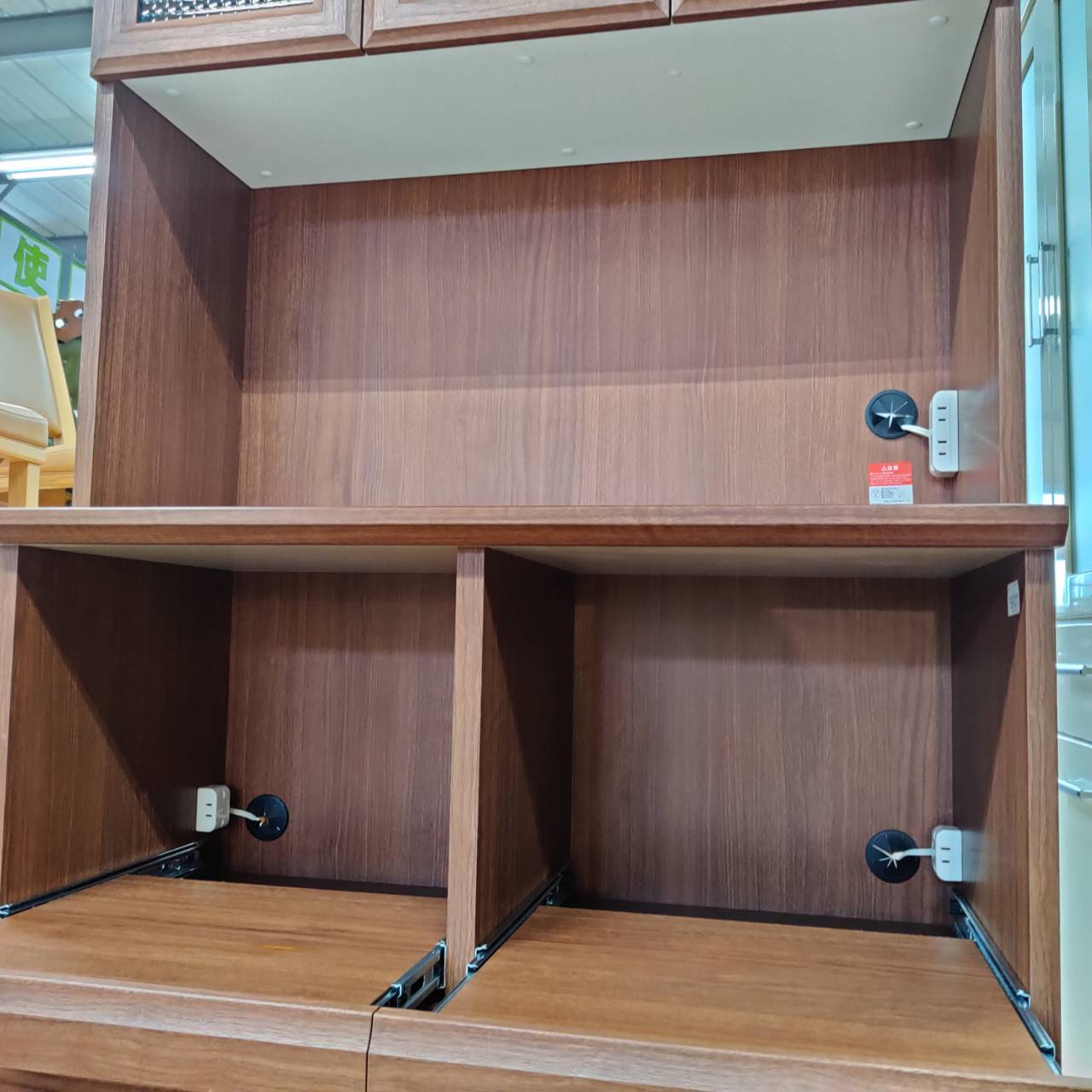 ユーアイ 3枚扉キッチンボード コチーナ 販売中！ 愛品倶楽部柏店 
