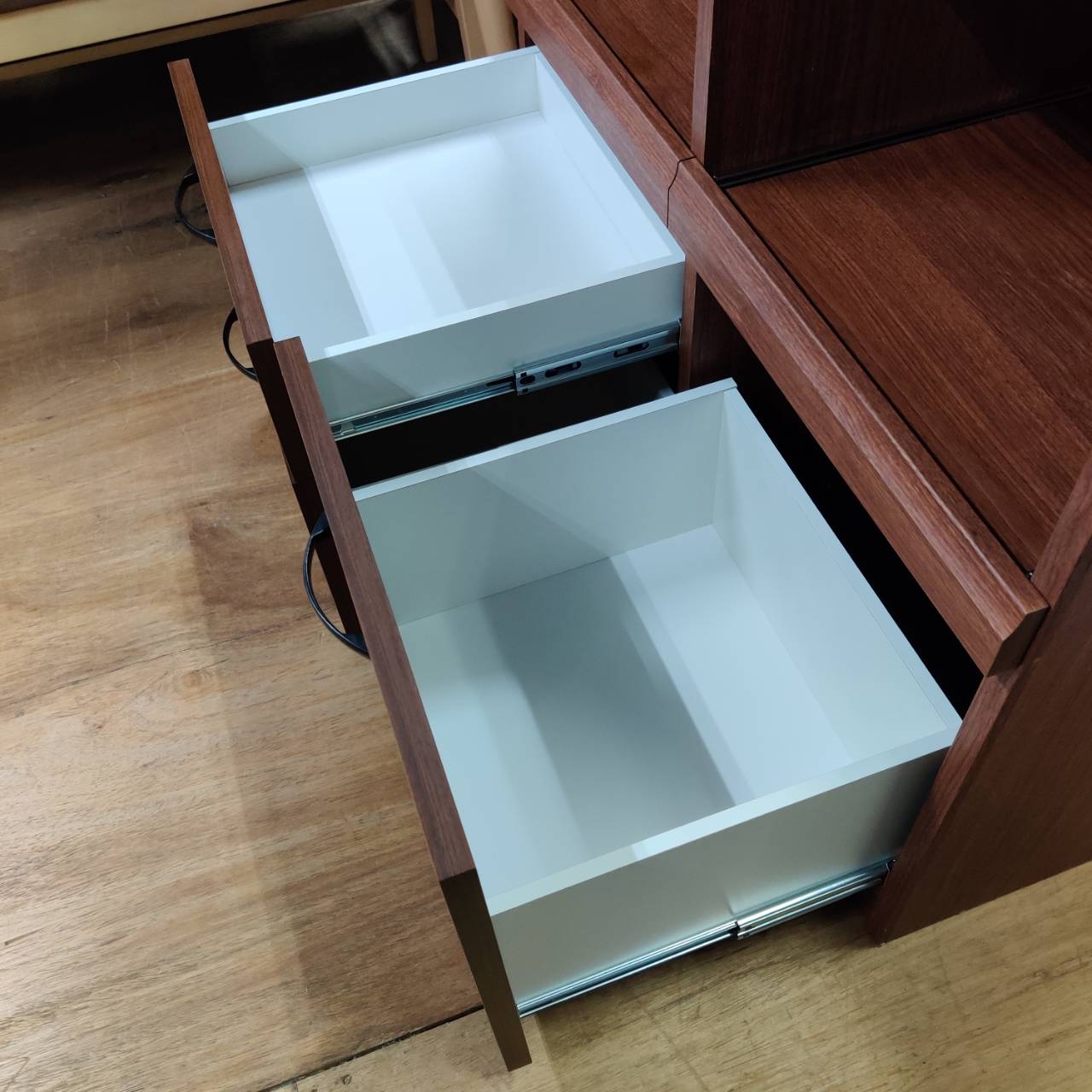 愛品倶楽部柏店】ユーアイ 3枚扉キッチンボード コチーナ