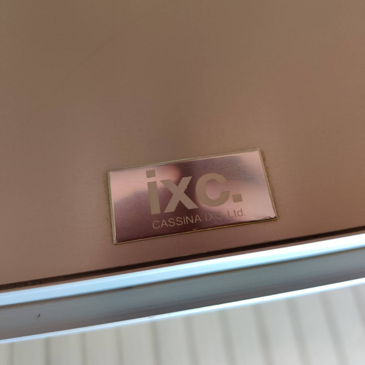 Cassina IXC./カッシーナ ダイニングテーブル AIR FRAME 販売中！ 愛品 