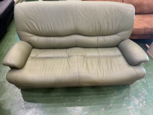 カリモク｜チターノ｜2人掛本革ソファ買取致しました｜愛品館八千代店  