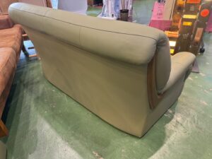 カリモク｜チターノ｜2人掛本革ソファ買取致しました｜愛品館八千代店 