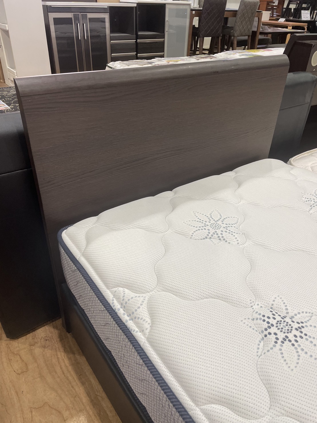 フランスベッド｜跳ね上げ式シングルベッド入荷致しました 