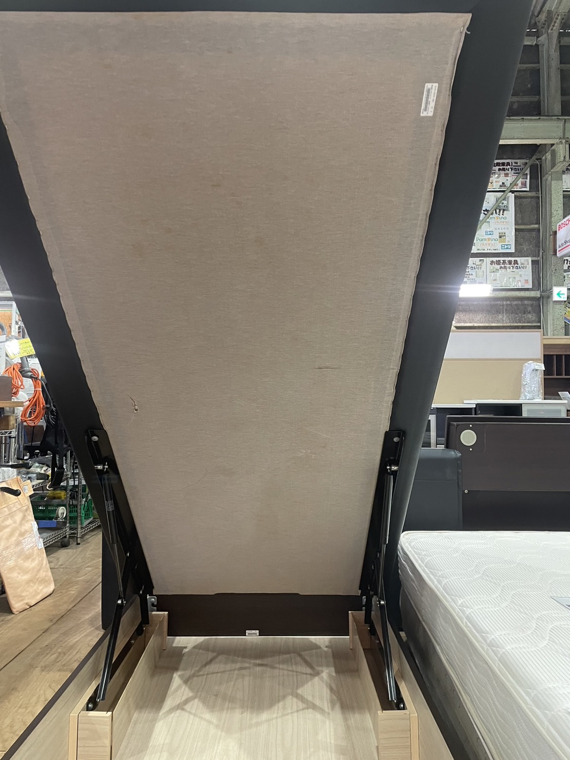 フランスベッド｜跳ね上げ式シングルベッド入荷致しました 