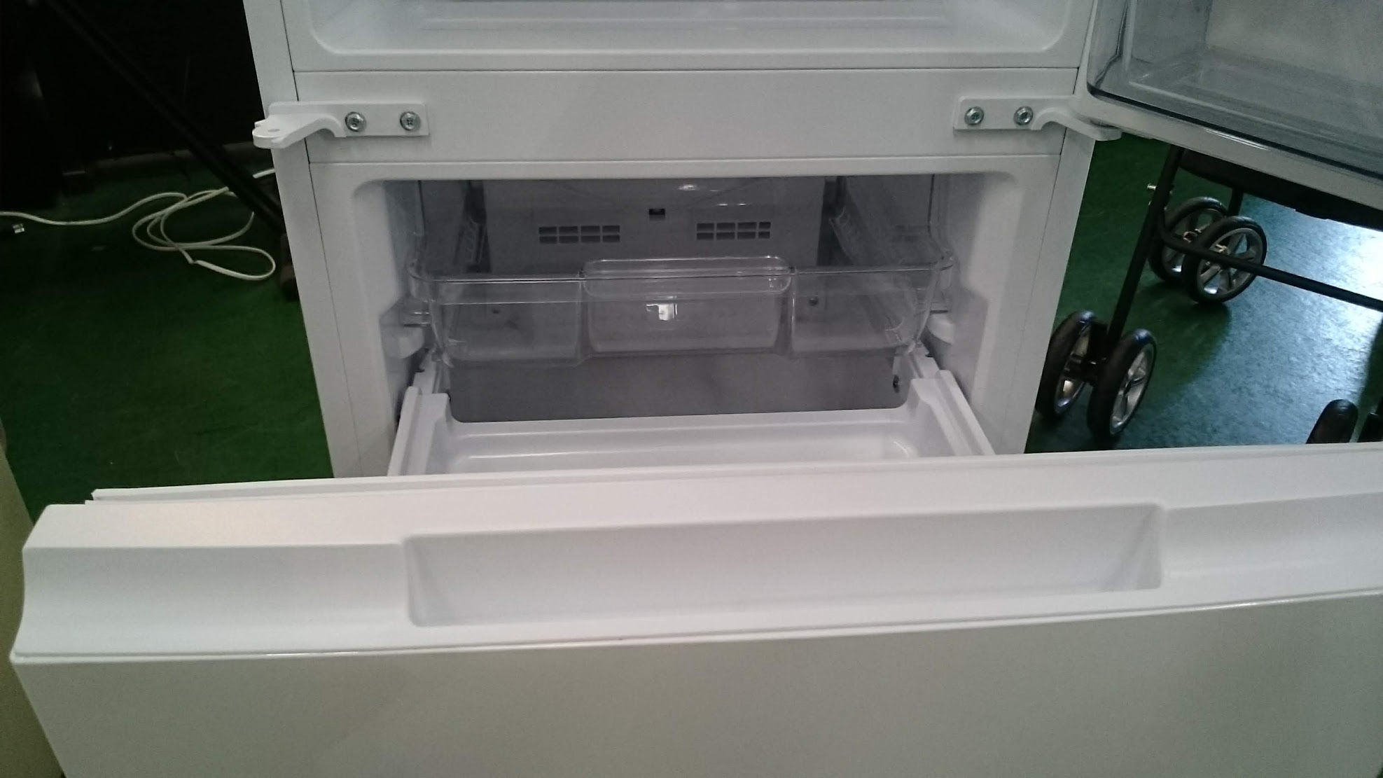 SHARP 2022年製 152L 冷蔵庫 SJ-D15JJ 販売中！愛品倶楽部 柏店 