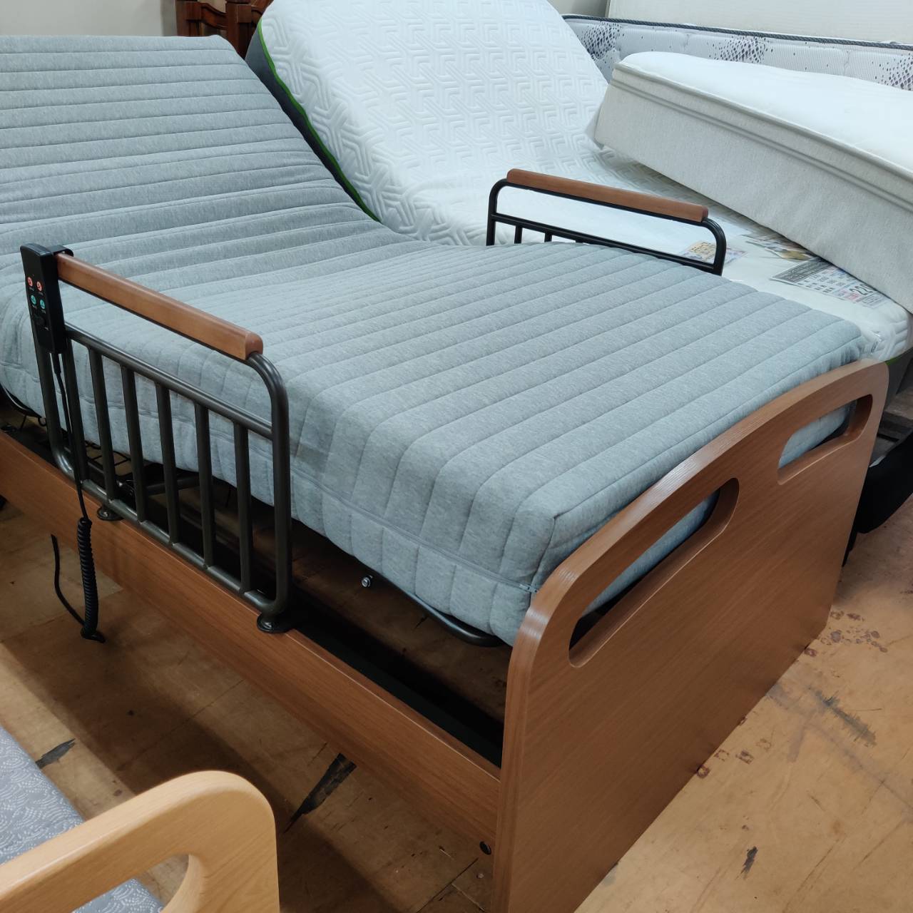 ニトリ 電動シングルベッド ライズ 2/Nスリープ E3-04VB 販売中！ 愛品  