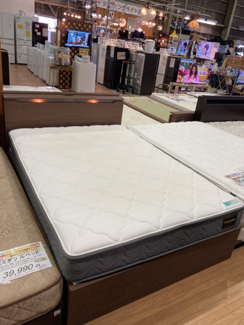 無印良品 脚付 ベッドフレーム シングル ウォールナット 横浜市内引 