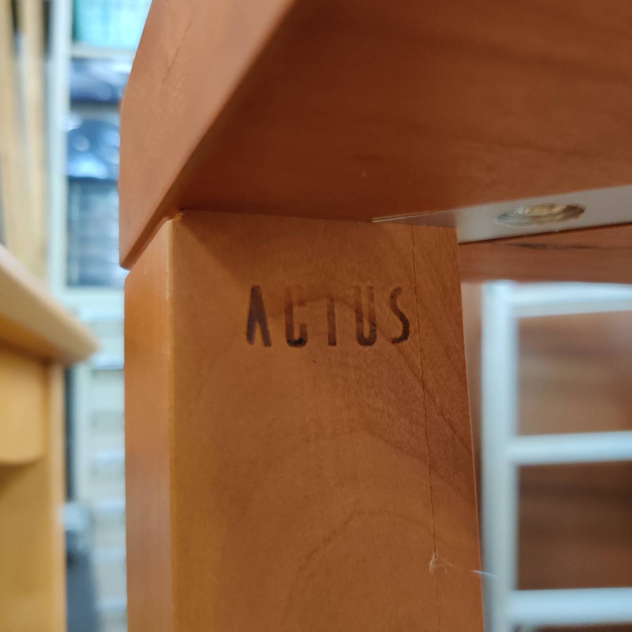 ACTUS (アクタス) ダイニングテーブル FB 販売中！ 愛品倶楽部柏  
