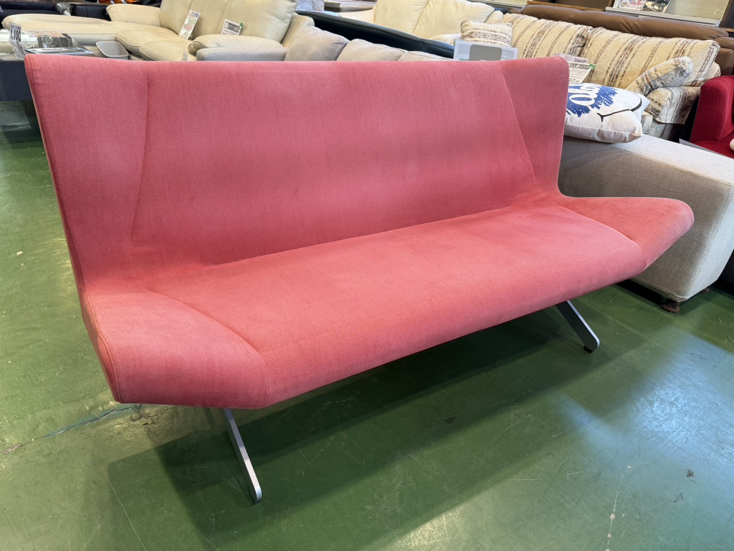 Cassina｜カッシーナ｜2人掛ソファ｜BOOMERANG sofa買取致しました｜愛  