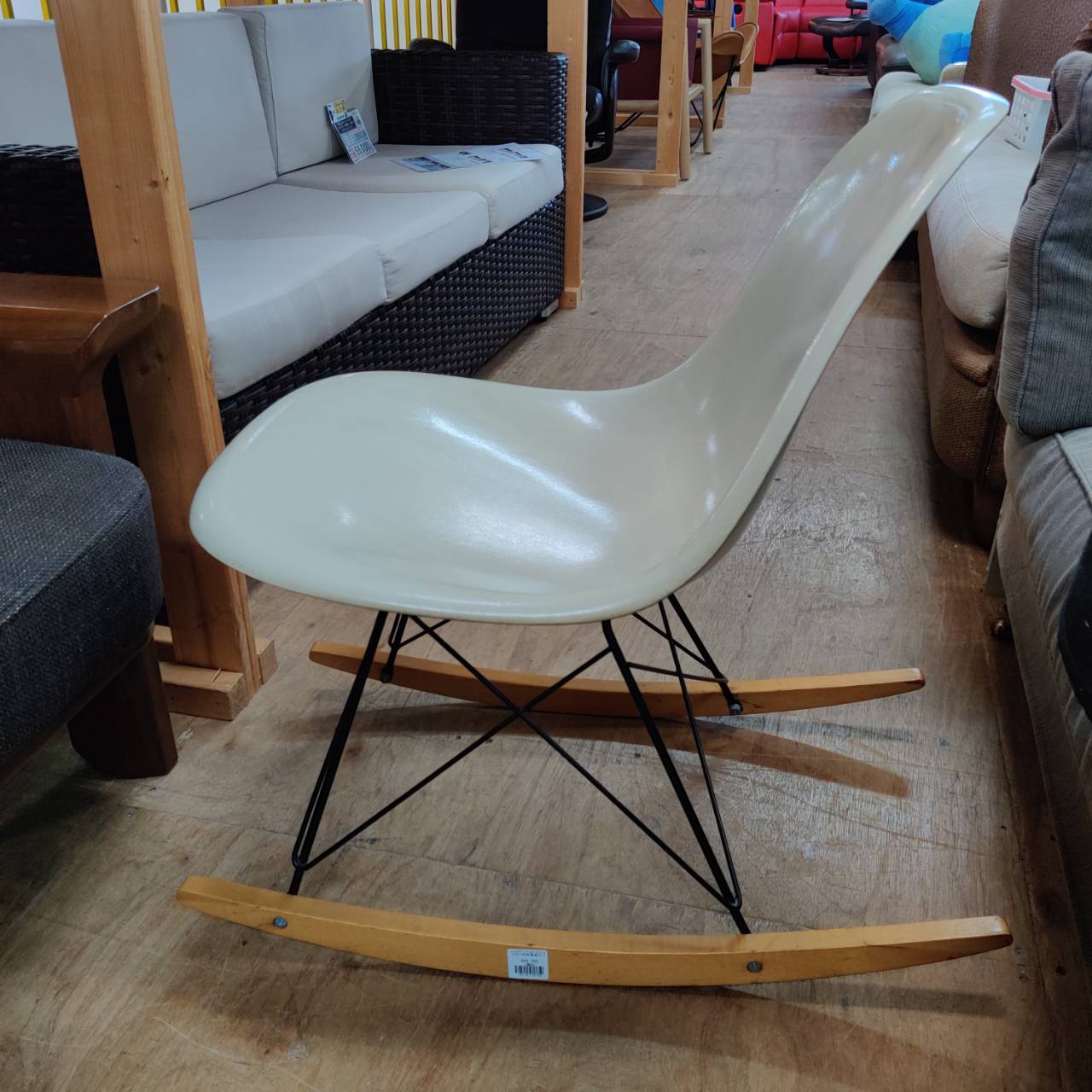 Herman Miller FRP製 イームズ サイドシェルチェア 3rd 販売中！ 愛品 