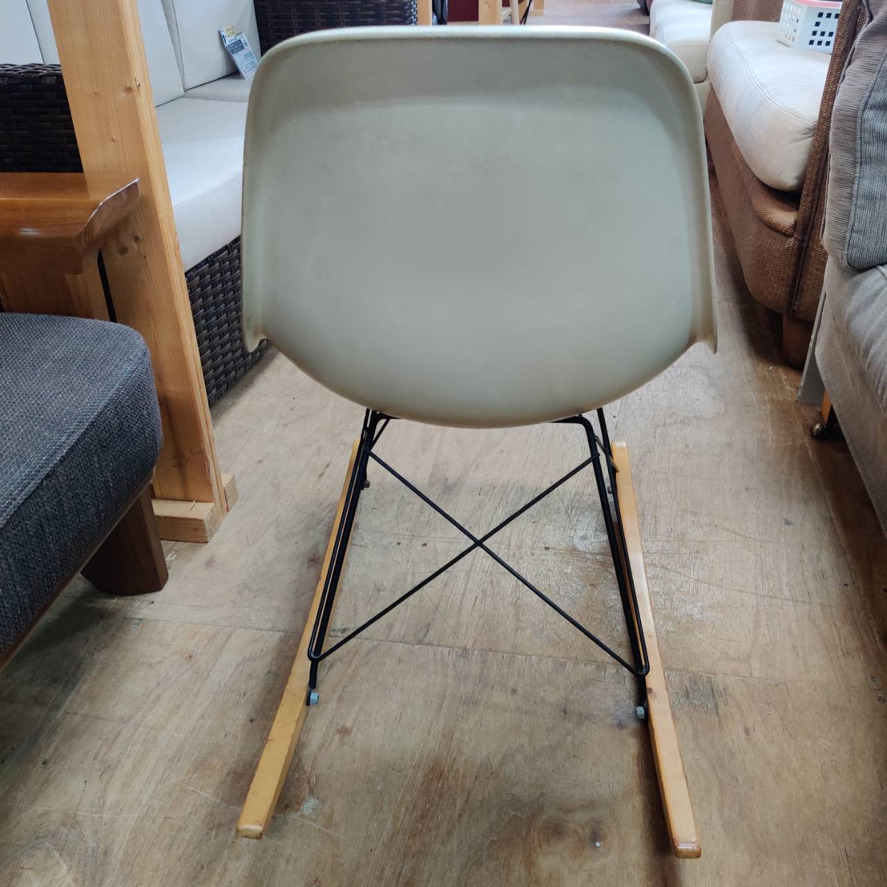 Herman Miller FRP製 イームズ サイドシェルチェア 3rd 販売中！ 愛品 
