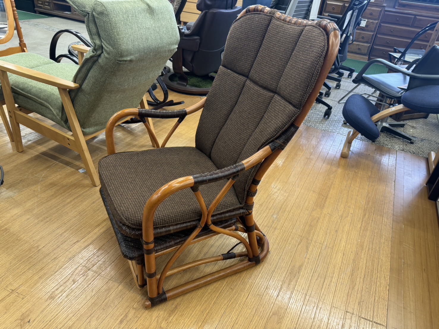 Kazama｜カザマ｜籐チェア｜フットレスト付買取致しました｜愛品館 