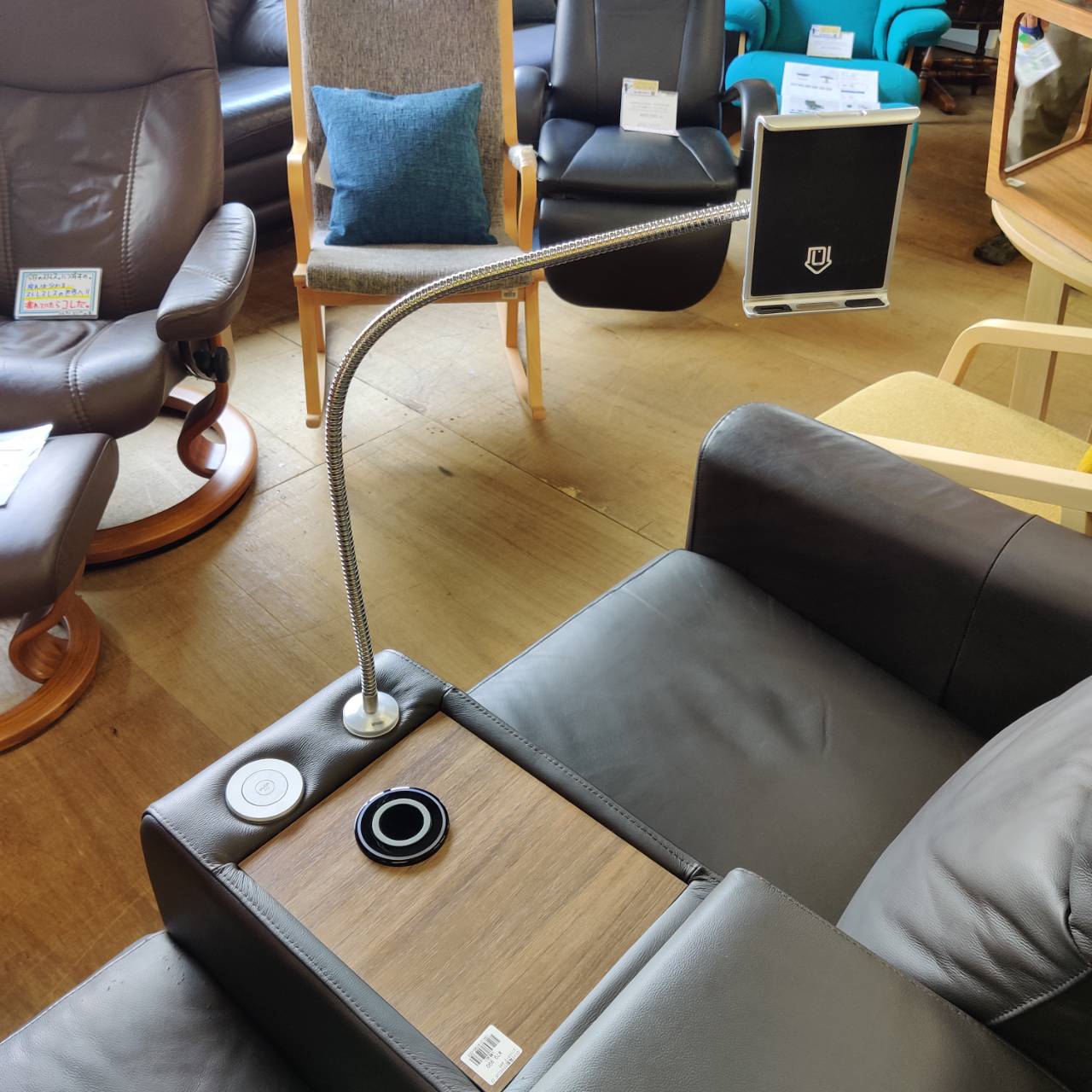 NITORI 電動リクライニング2Pソファ Nストラス 販売中！ 愛品倶楽部柏  