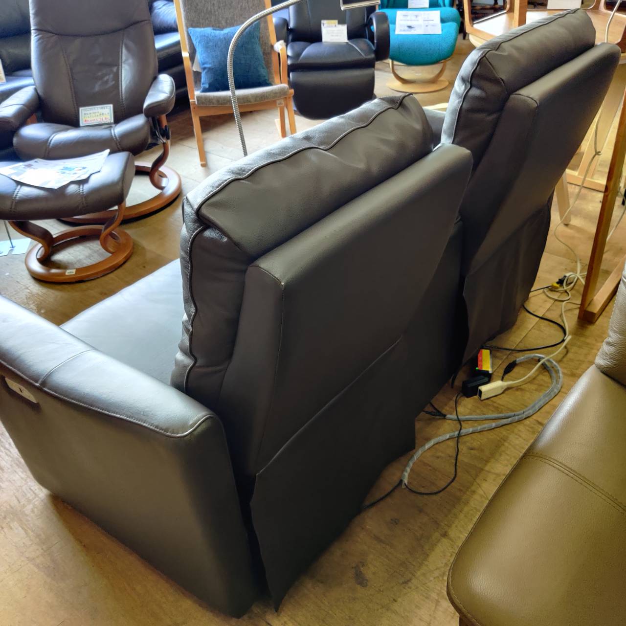 NITORI 電動リクライニング2Pソファ Nストラス 販売中！ 愛品倶楽部柏  