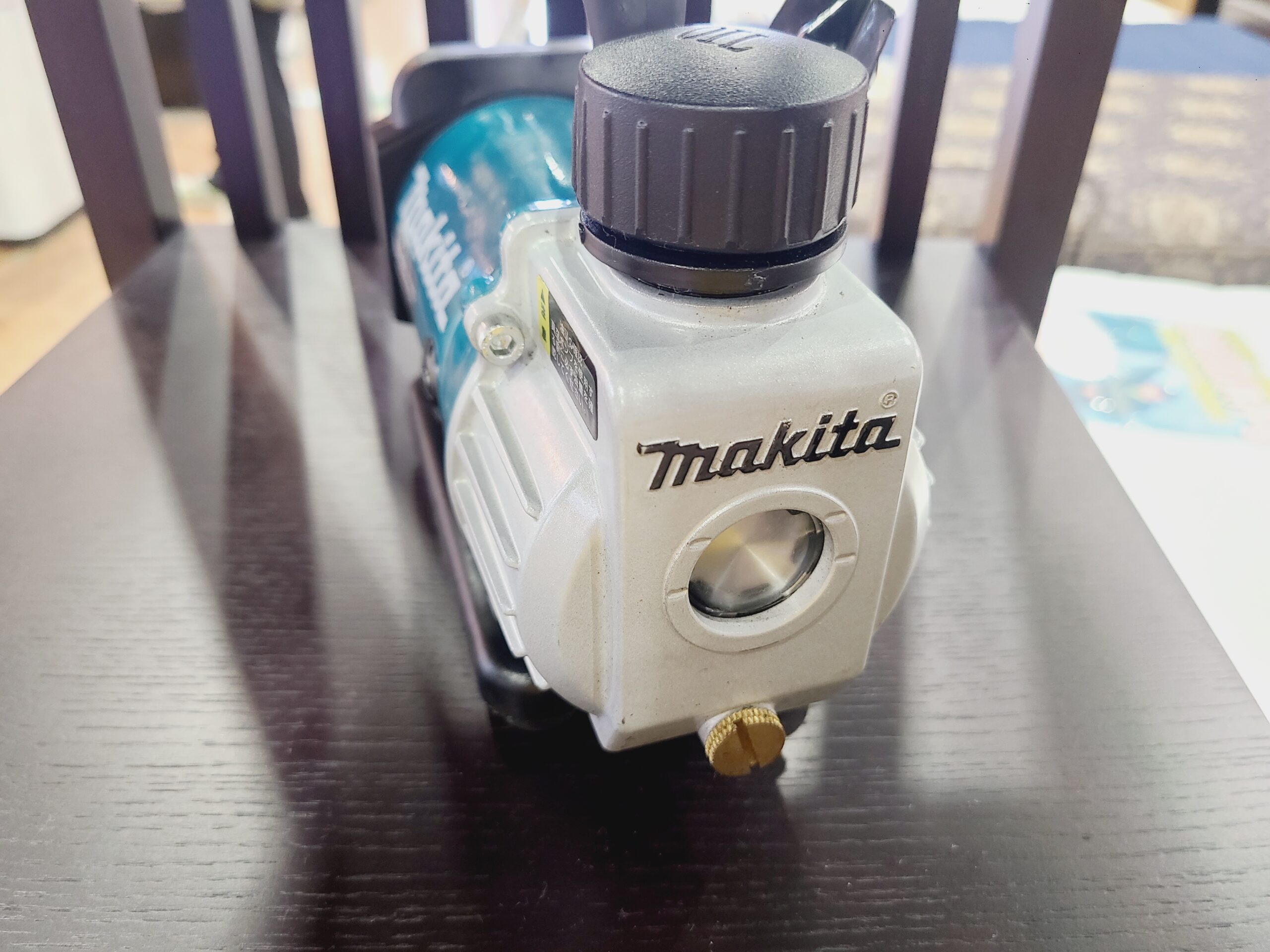 愛品館 市原店】マキタ VP180DZ充電式真空ポンプ18V 本体のみ