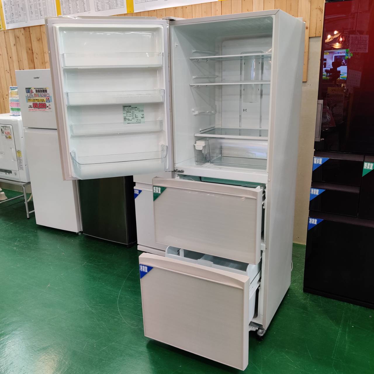 TOSHIBA 冷凍冷蔵庫 GR-K33S 330L 2017年製 3ドア 330L 自動製氷 中古 