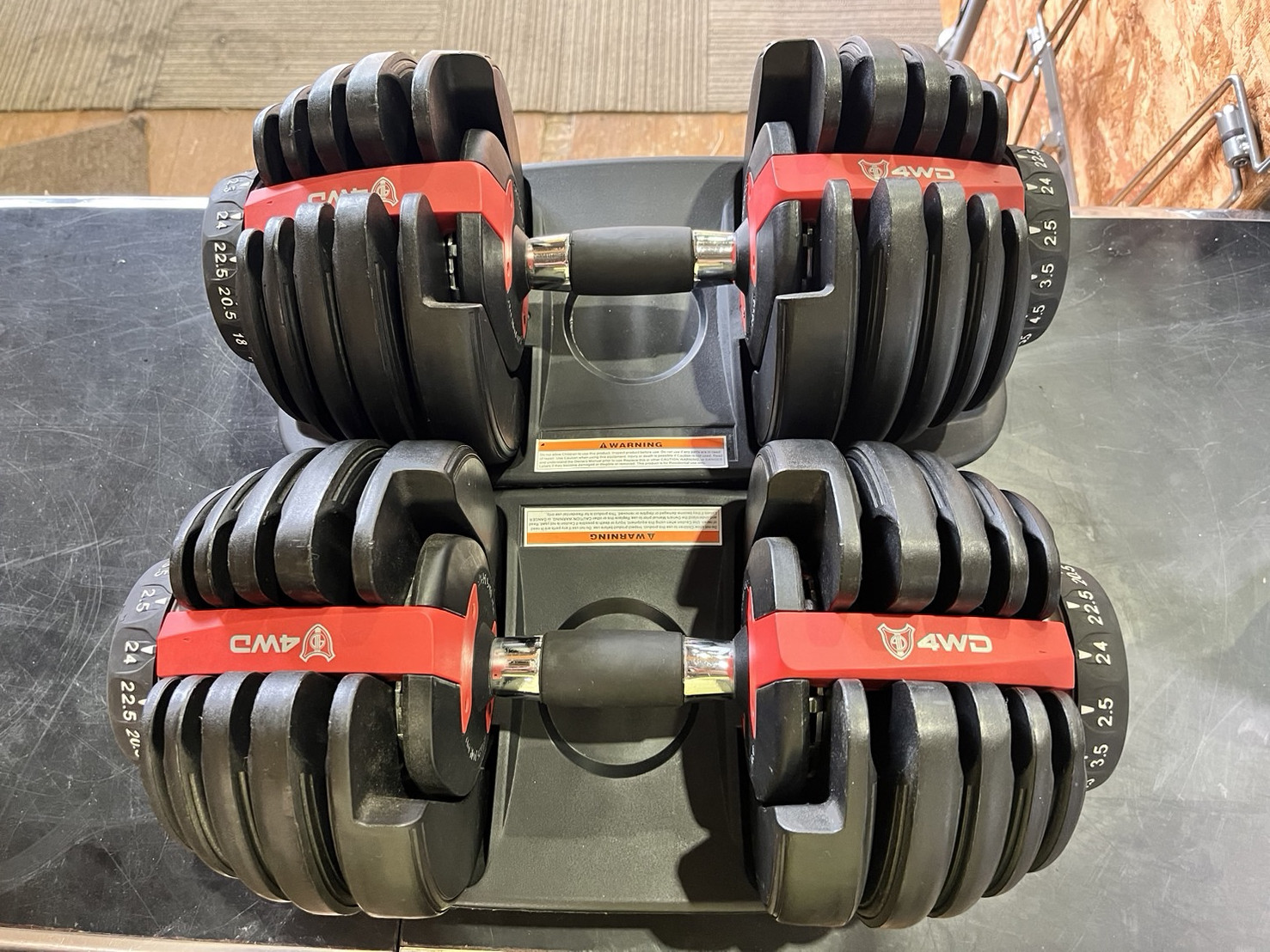 中古D-79可変式 鉄アレイ ダンベル 15段階調整（24kg 2個セットTOP FILM