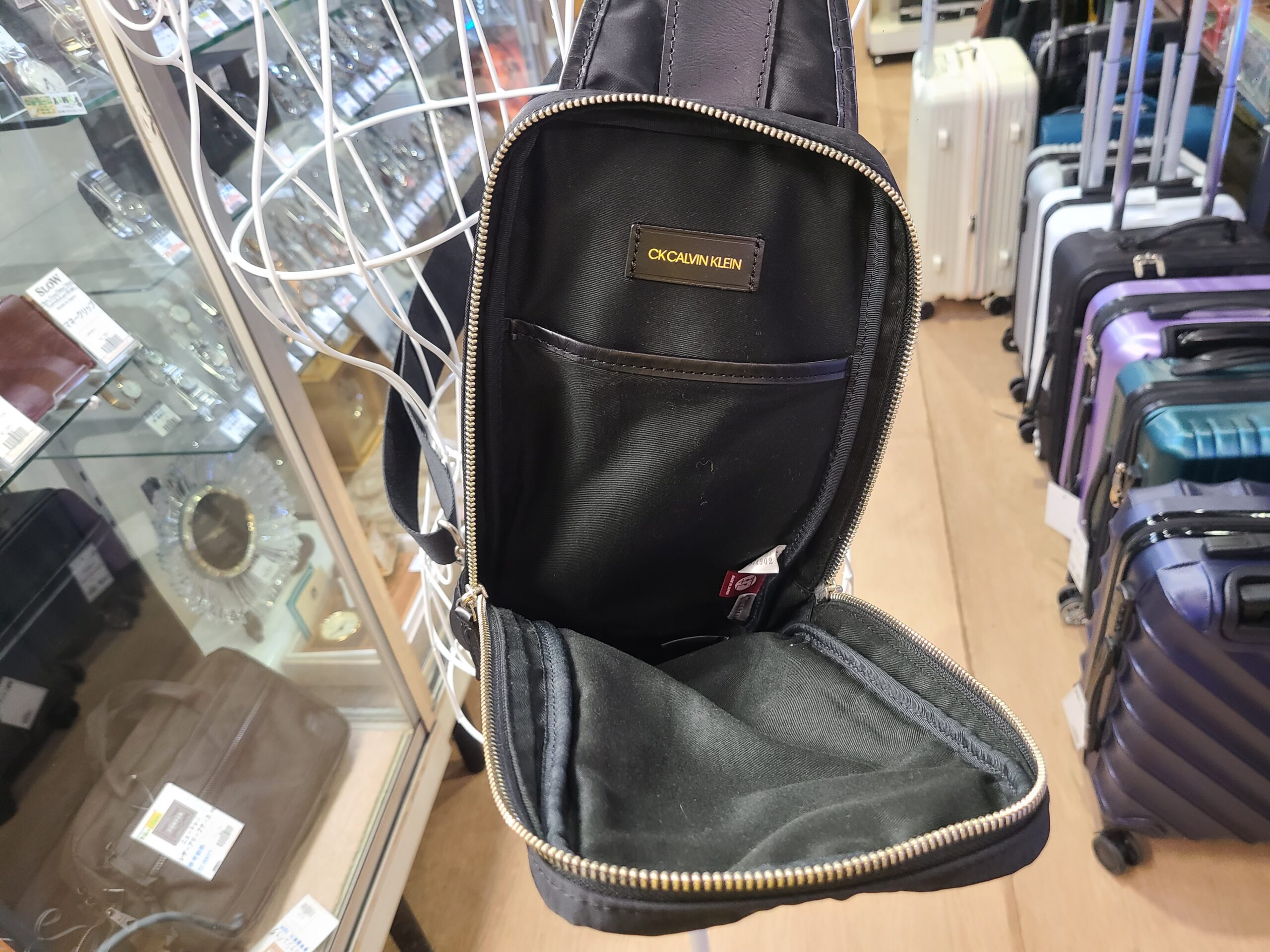 シーケーカルバンクラインボディバッグ買取|愛品館市原店 | リサイクル 