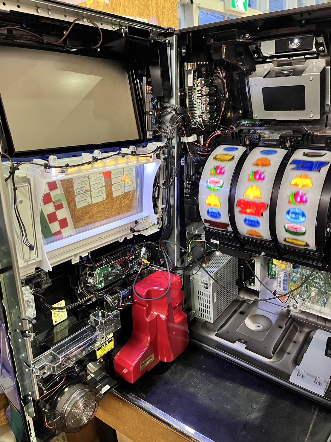 バイオハザード ヴェンデッタ スマスロ実機 買取いたしました｜愛品館 