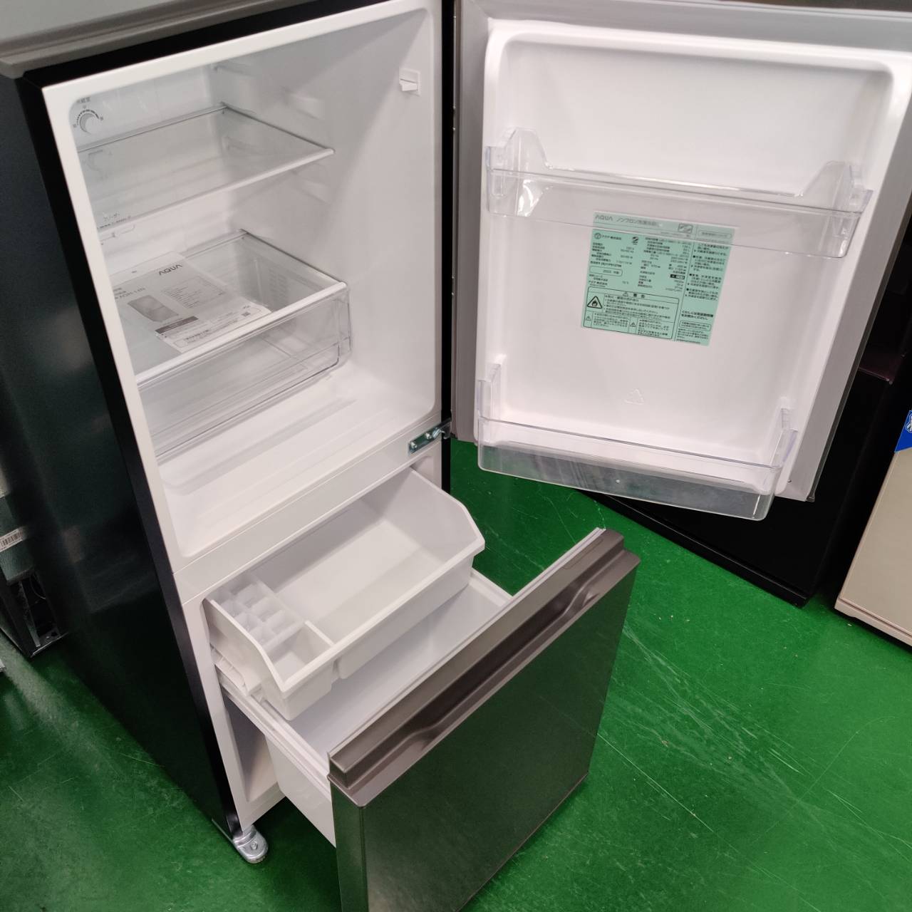 超美品！AQUA ノンフロン冷凍冷蔵庫 2023年製 AQR-20E2(K) 【公式通販】