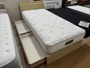愛品館八千代店】シモンズ ゴールデンバリュー プレミアムシリーズ 