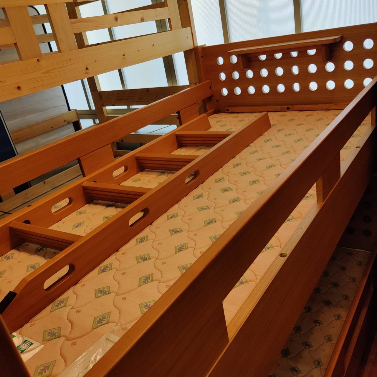 光製作所 2段ベッド ミニシェルフ＆マットレス付 エリス 販売中！ 愛品  