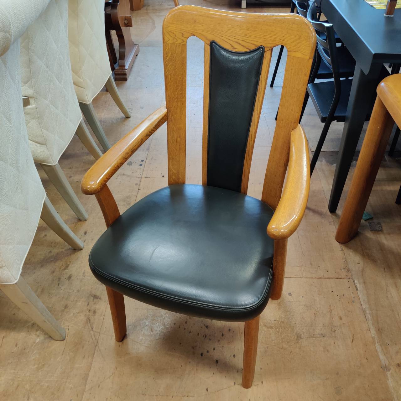 浜本工芸 座面本革 肘付ダイニング5点セット 販売中！ 愛品倶楽部柏店  