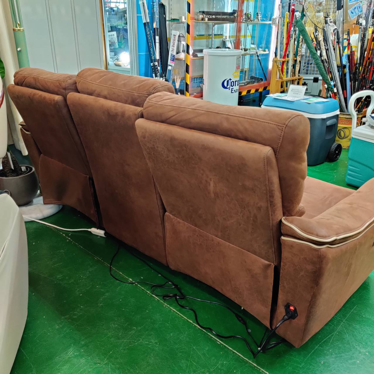 関家具 (RELAX FORM) 電動リクライニング3人掛けソファ Baggio 販売中 