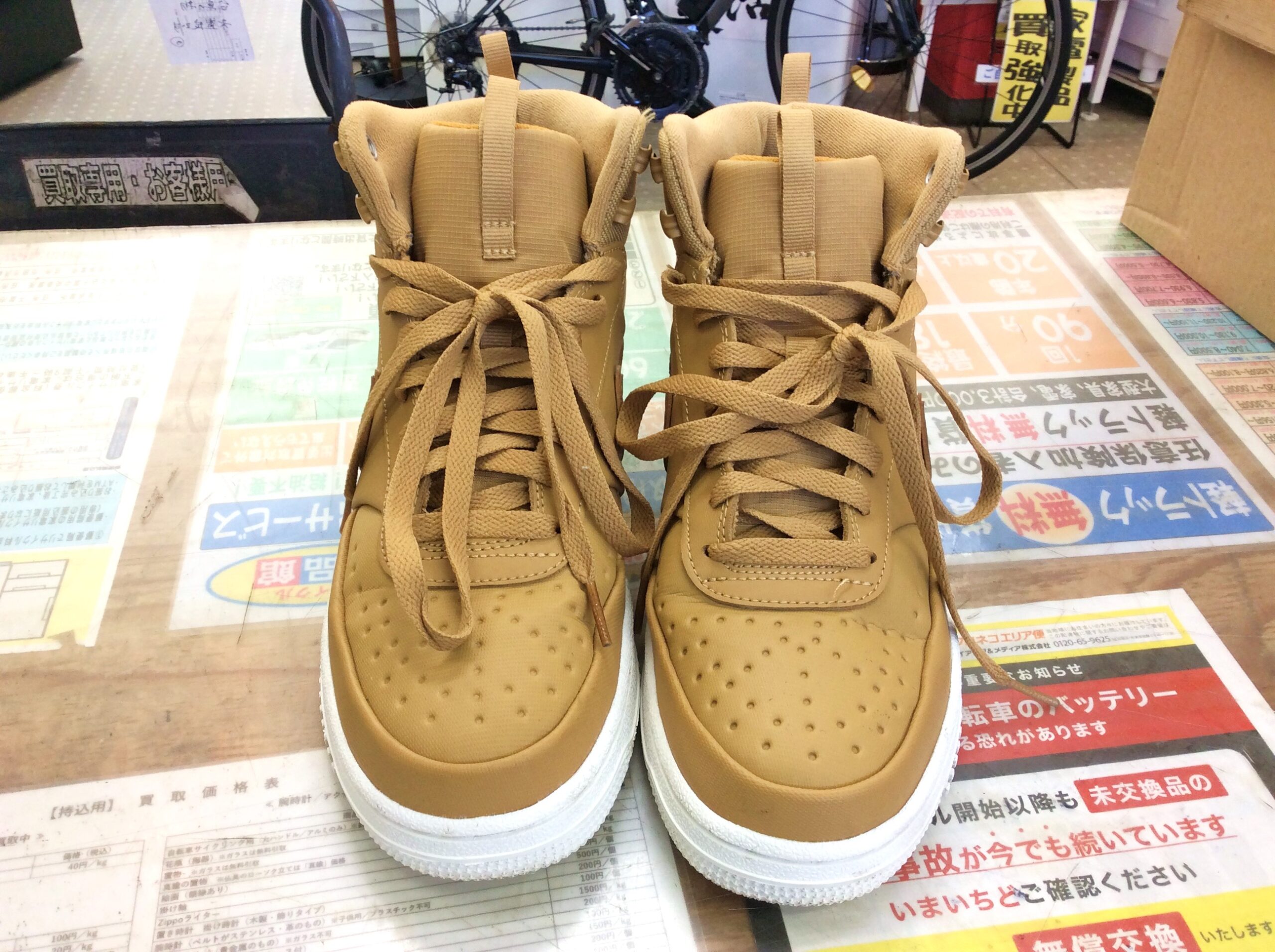 NIKE　ハイカットシューズ